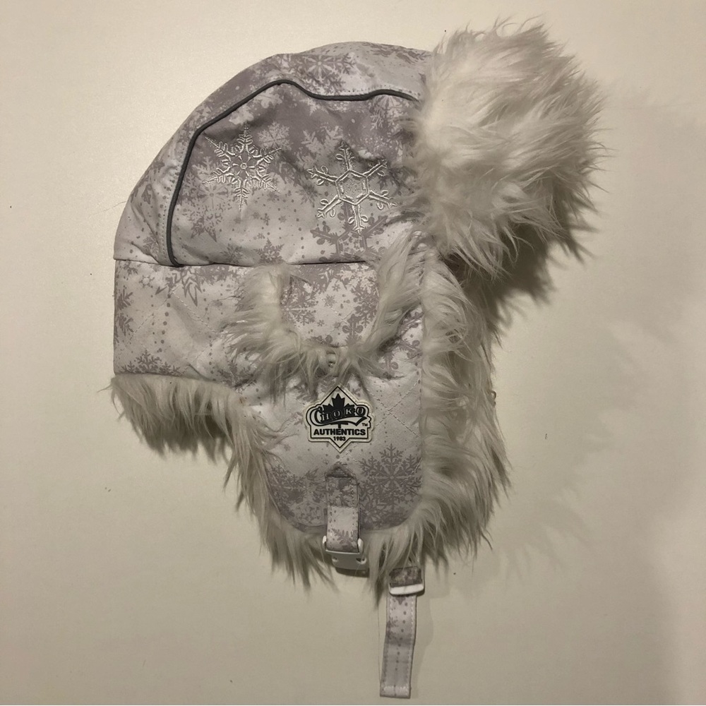 Choko Authentics Trapper Hat White and Grey Womens O/S